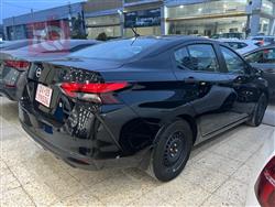 نيسان فيرسا